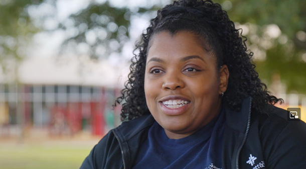 Ronnica enjoys helping first-time moms like Rhonda find their way as a parent.